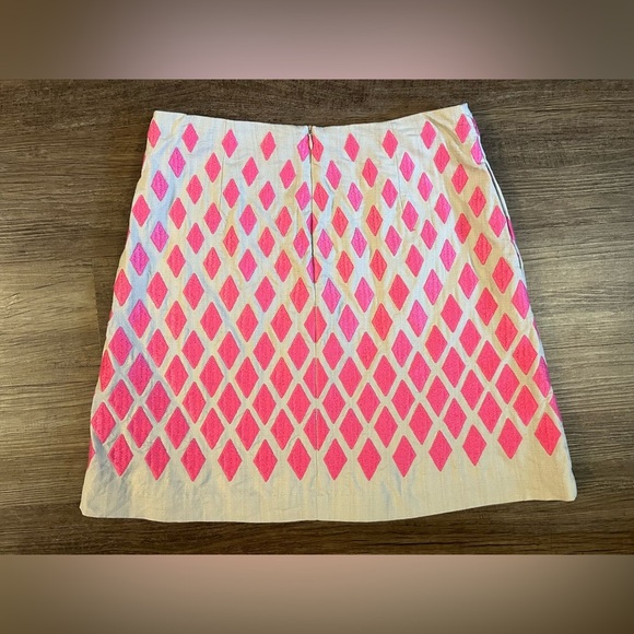Boden Women's Size US 6 Petite Skirt Textured Embroidered Pink Diamond ALine B38 - Picture 2 of 7